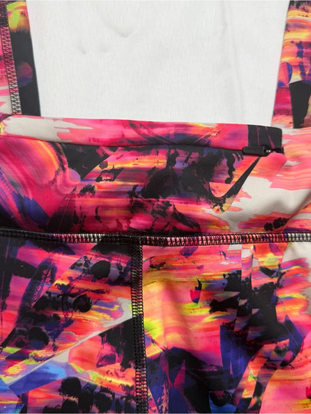 Nike Dri-Fit Running Leggings Women’s Small Abstract Pink Purple Zip Pocket